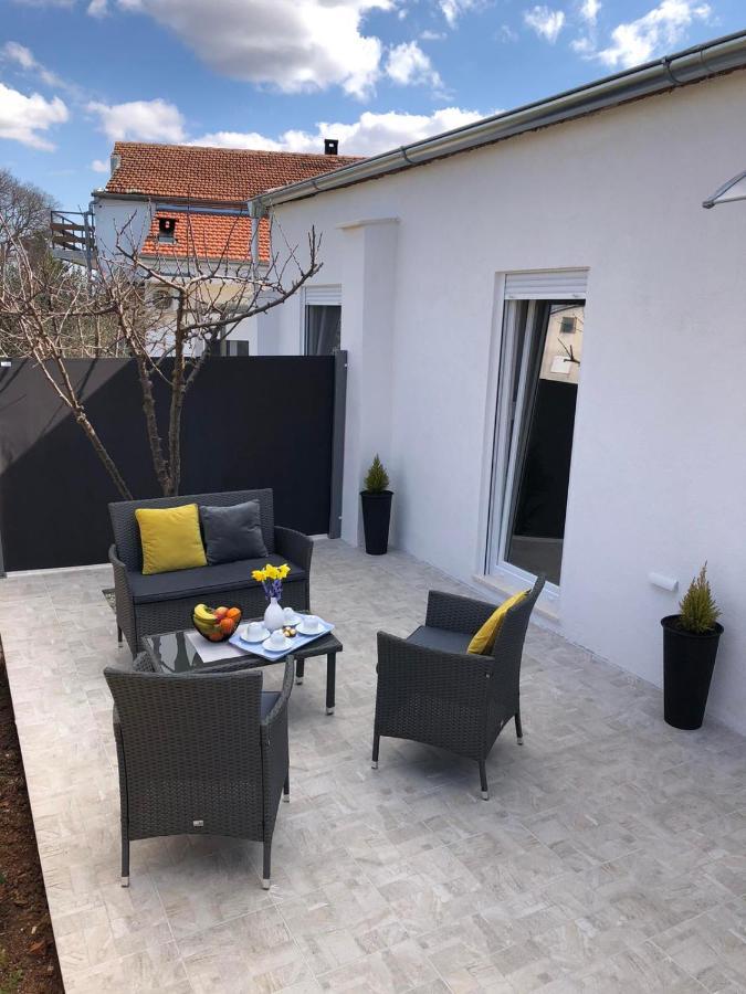 Apartman Ana Apartment Crno Exterior foto