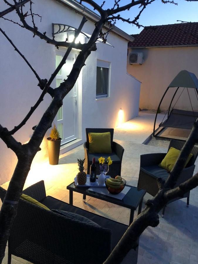 Apartman Ana Apartment Crno Exterior foto