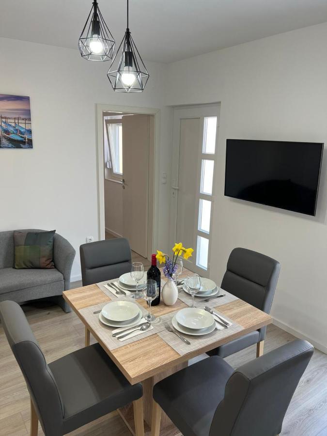 Apartman Ana Apartment Crno Exterior foto