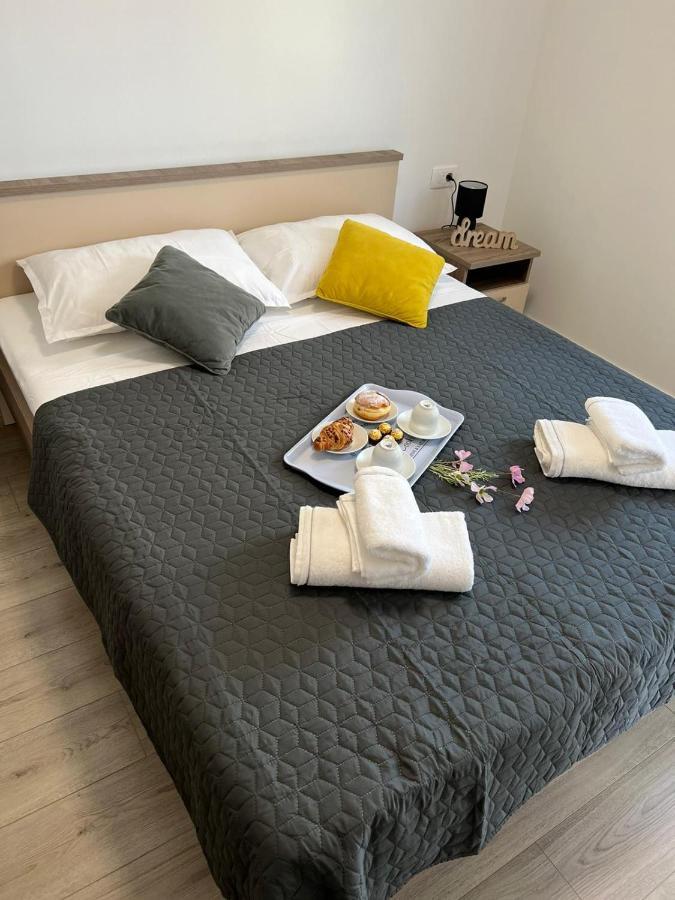 Apartman Ana Apartment Crno Exterior foto